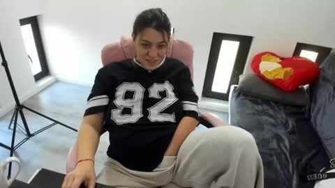 Snapshot of dyanakaylin chatting on 05-15-26, 04:30 dayana online show from 05-15-26, 04:30