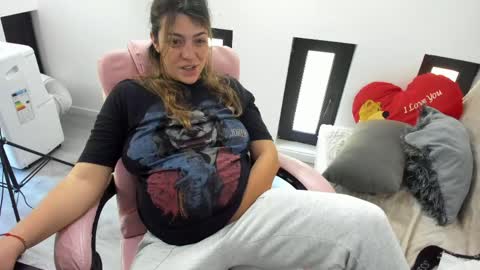 Snapshot of dyanakaylin chatting on 06-03-26, 04:59 dayana online show from 06-03-26, 04:59