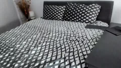 Snapshot of dyanne18 chatting on 02-19-25, 07:38 Dyanne online show from 02-19-25, 07:38