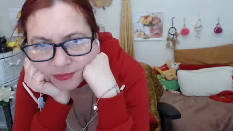 Snapshot of dyannelovee chatting on 12-06-24, 12:12 Dyanne online show from 12-06-24, 12:12