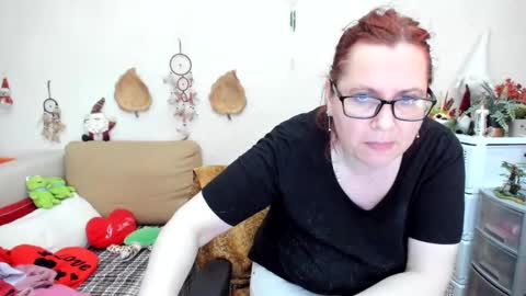 Snapshot of dyannelovee chatting on 02-23-25, 09:26 Dyanne online show from 02-23-25, 09:26