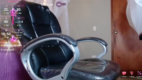 Snapshot of dyla_n18_ chatting on 03-12-25, 12:10 dyla_n18_ online show from 03-12-25, 12:10