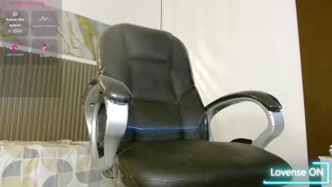 Snapshot of dyla_n18_ chatting on 10-25-25, 10:15 dyla_n18_ online show from 10-25-25, 10:15