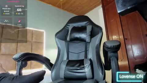dyla_n18_ online show from 05-27-26, 09:34