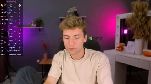 Snapshot of dylan_bold chatting on 09-10-25, 03:34 dylan_bold online show from 09-10-25, 03:34