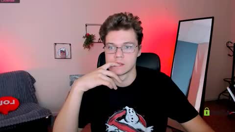 Snapshot of dylan_bold chatting on 09-28-25, 08:36 dylan_bold online show from 09-28-25, 08:36