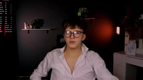 Snapshot of dylan_bold chatting on 10-07-25, 07:22 dylan_bold online show from 10-07-25, 07:22