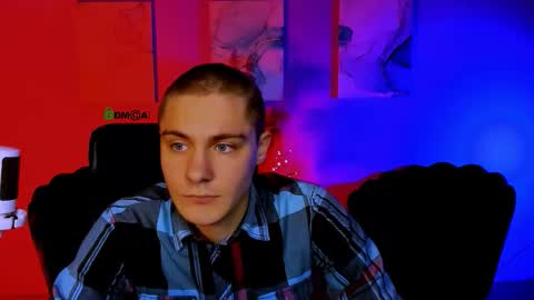 Snapshot of dylan_bold chatting on 11-28-25, 11:02 dylan_bold online show from 11-28-25, 11:02