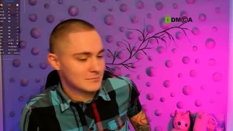 Snapshot of dylan_bold chatting on 12-22-25, 08:22 dylan_bold online show from 12-22-25, 08:22