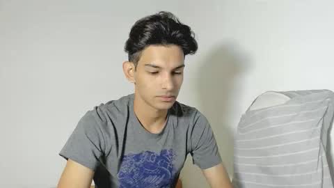 Snapshot of dylan_hoot chatting on 09-16-25, 07:37 Dylan online show from 09-16-25, 07:37