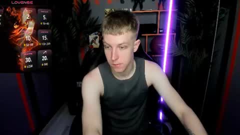 Snapshot of dylan_norton chatting on 06-16-26, 10:40 Dylan online show from 06-16-26, 10:40