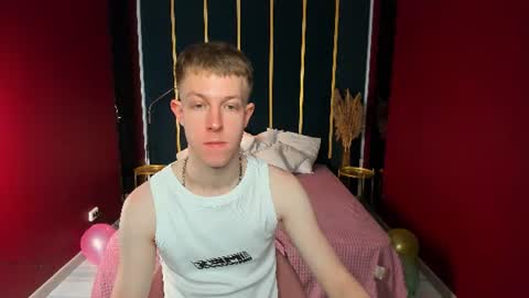 Snapshot of dylan_norton chatting on 06-19-26, 11:03 Dylan online show from 06-19-26, 11:03