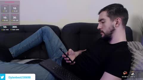 Dylan online show from 02-22-25, 12:38