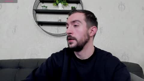 Snapshot of dylan_starxx chatting on 04-23-26, 12:23 Dylan online show from 04-23-26, 12:23