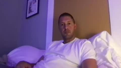 Dylans ThicK online show from 10-15-25, 04:01
