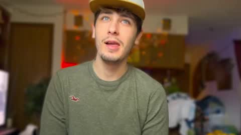 Dylan Daniel 7.8 online show from 10-28-25, 02:53