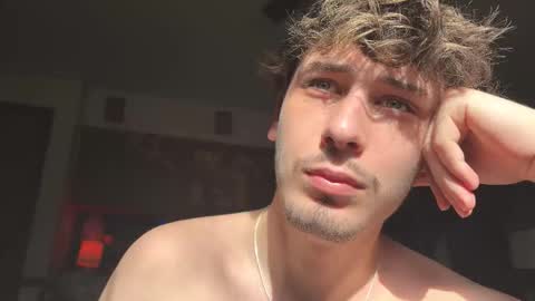 Dylan Daniel 7.8 online show from 11-18-25, 05:28