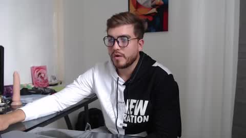 Snapshot of dylanhot10 chatting on 12-09-24, 08:44 dylanhot10 online show from 12-09-24, 08:44