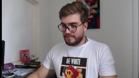 Snapshot of dylanhot10 chatting on 12-20-24, 07:39 dylanhot10 online show from 12-20-24, 07:39