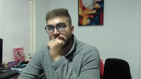 Snapshot of dylanhot10 chatting on 02-07-25, 02:08 dylanhot10 online show from 02-07-25, 02:08