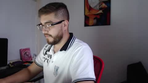 Snapshot of dylanhot10 chatting on 02-10-25, 10:51 dylanhot10 online show from 02-10-25, 10:51