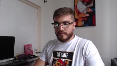 Snapshot of dylanhot10 chatting on 02-11-25, 08:42 dylanhot10 online show from 02-11-25, 08:42