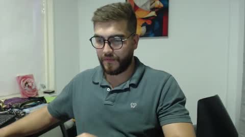 Snapshot of dylanhot10 chatting on 02-14-25, 12:19 dylanhot10 online show from 02-14-25, 12:19