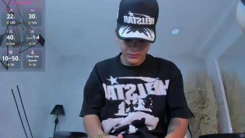 Snapshot of dylanroyce_ chatting on 05-14-26, 01:18 dylanroyce_ online show from 05-14-26, 01:18
