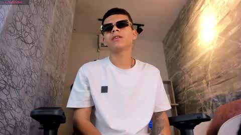 Snapshot of dylanroyce_ chatting on 05-18-26, 12:33 dylanroyce_ online show from 05-18-26, 12:33