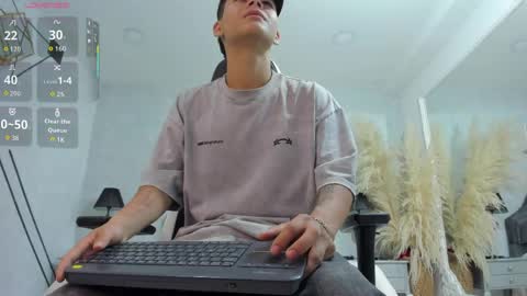 Snapshot of dylanroyce_ chatting on 05-21-26, 01:18 dylanroyce_ online show from 05-21-26, 01:18