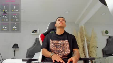 Snapshot of dylanroyce_ chatting on 05-23-26, 01:37 dylanroyce_ online show from 05-23-26, 01:37