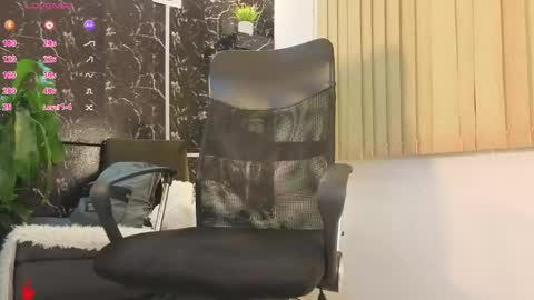 D Y L A N online show from 05-01-26, 03:33