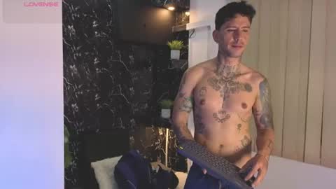 D Y L A N online show from 06-15-26, 03:09
