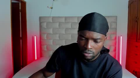 Dylan Taylor online show from 02-12-26, 03:56