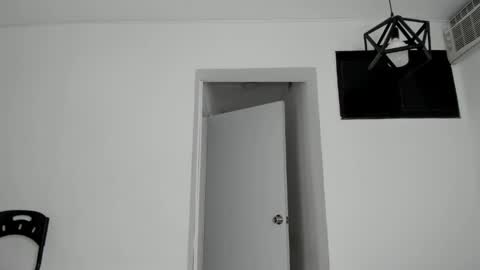 Snapshot of dylantaylor_1 chatting on 05-18-26, 12:00 Dylan Taylor online show from 05-18-26, 12:00