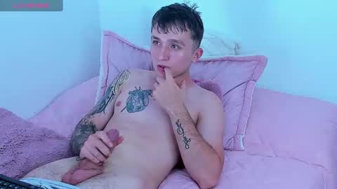 ---DYLAN--- online show from 02-02-25, 05:32