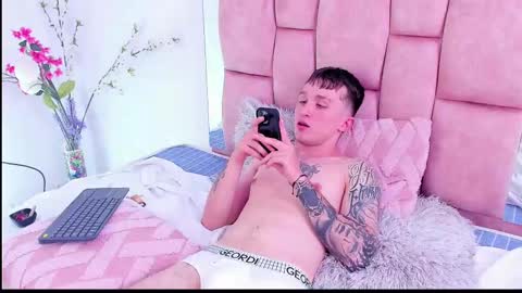 ---DYLAN--- online show from 02-16-25, 06:10