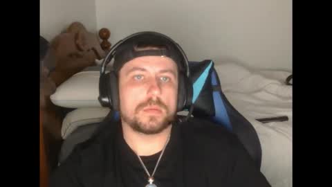 dylboi47 online show from 10-17-25, 05:32