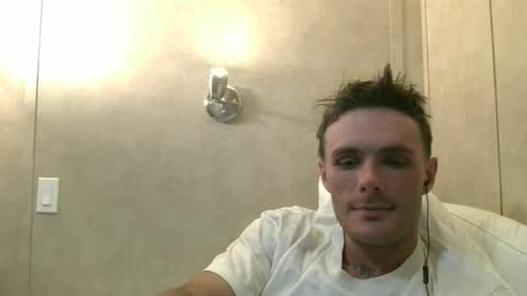 Snapshot of dylp400 chatting on 12-28-24, 04:52 dylp400 online show from 12-28-24, 04:52