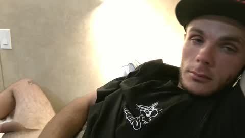 Snapshot of dylp400 chatting on 01-19-25, 09:55 dylp400 online show from 01-19-25, 09:55