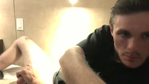 Snapshot of dylp400 chatting on 01-25-25, 11:54 dylp400 online show from 01-25-25, 11:54