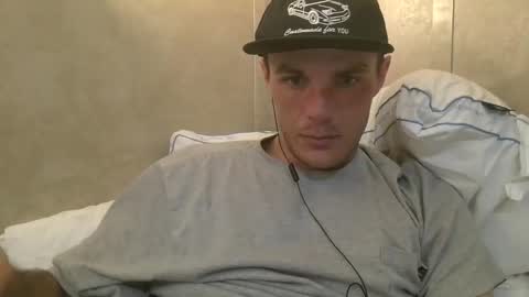 Snapshot of dylp400 chatting on 01-29-25, 08:40 dylp400 online show from 01-29-25, 08:40