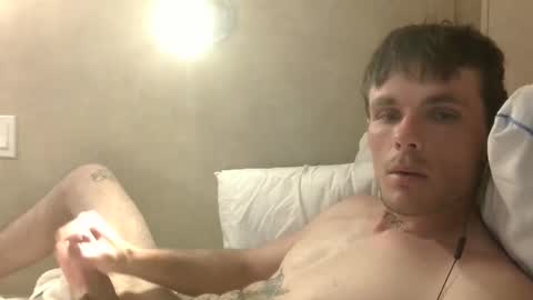 Snapshot of dylp400 chatting on 02-01-25, 11:21 dylp400 online show from 02-01-25, 11:21