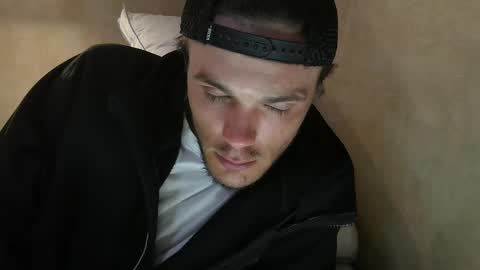 Snapshot of dylp400 chatting on 02-20-25, 11:53 dylp400 online show from 02-20-25, 11:53