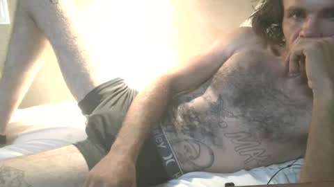 Snapshot of dylp400 chatting on 09-25-25, 12:58 dylp400 online show from 09-25-25, 12:58