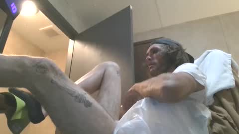 Snapshot of dylp400 chatting on 10-22-25, 09:31 dylp400 online show from 10-22-25, 09:31