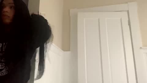 Dynasty online show from 01-18-25, 07:04