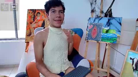 Snapshot of e_r_o_s_ chatting on 11-05-25, 09:15 John online show from 11-05-25, 09:15