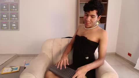 Snapshot of e_r_o_s_ chatting on 11-16-25, 07:52 John online show from 11-16-25, 07:52