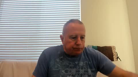 Snapshot of e_rectiom chatting on 02-12-25, 04:55 Mr Wonderful online show from 02-12-25, 04:55